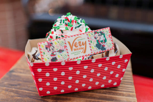 christmas cookie sundae mickey's very merry christmas party food guide