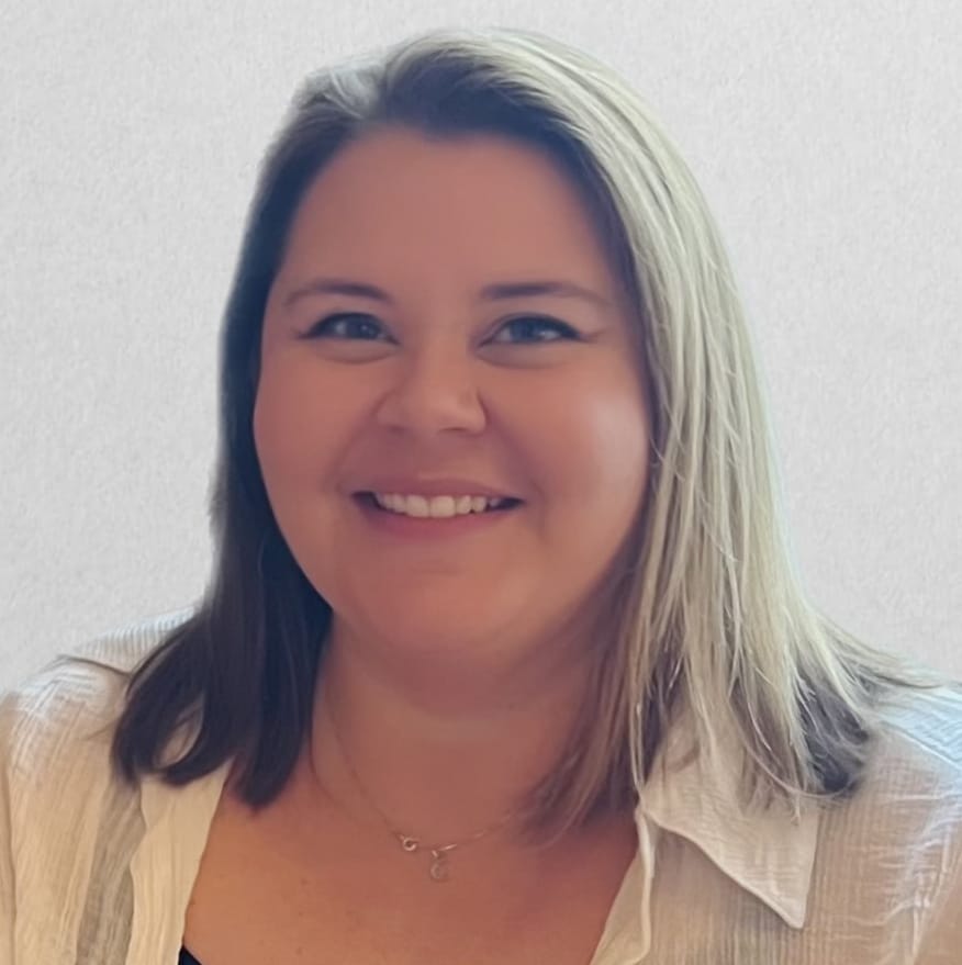 amanda isabella bio disney travel agent